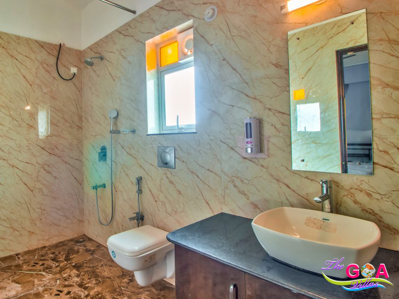 4 bedroom villa with pool in Porvorim