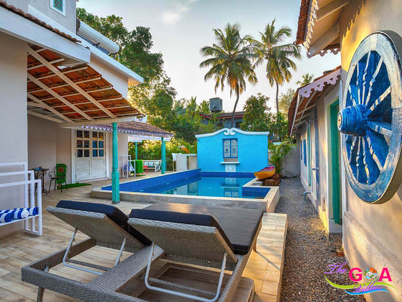 five bedroom villa in Guirim