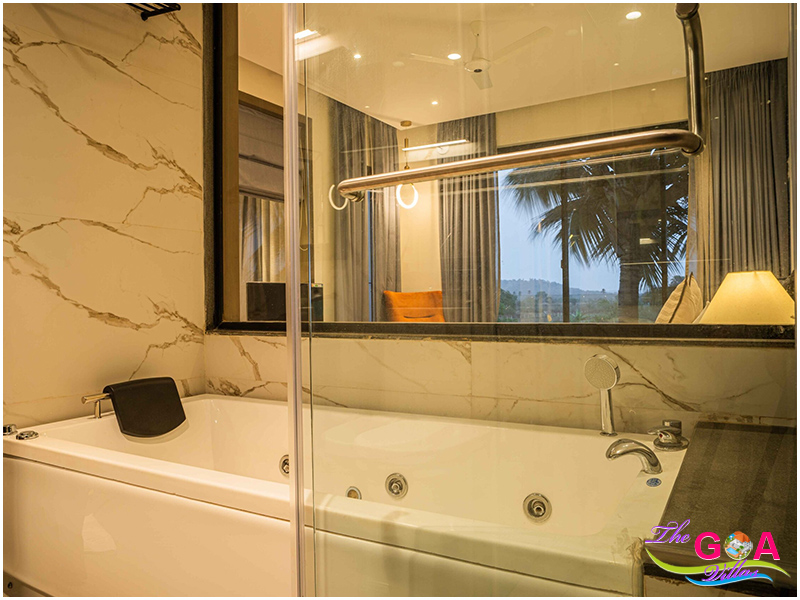 13 bedroom villa with pool in Saligao