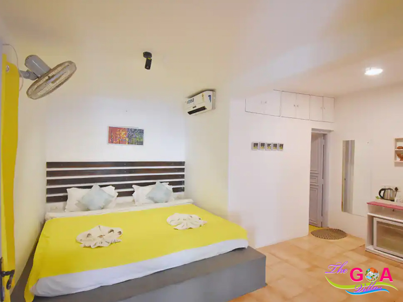 seven bedroom villa in Vagator