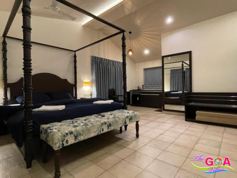 8 room villa in Candolim